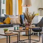 Gamoni - Spacious With Garden *