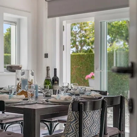 Gamoni - Spacious With Garden